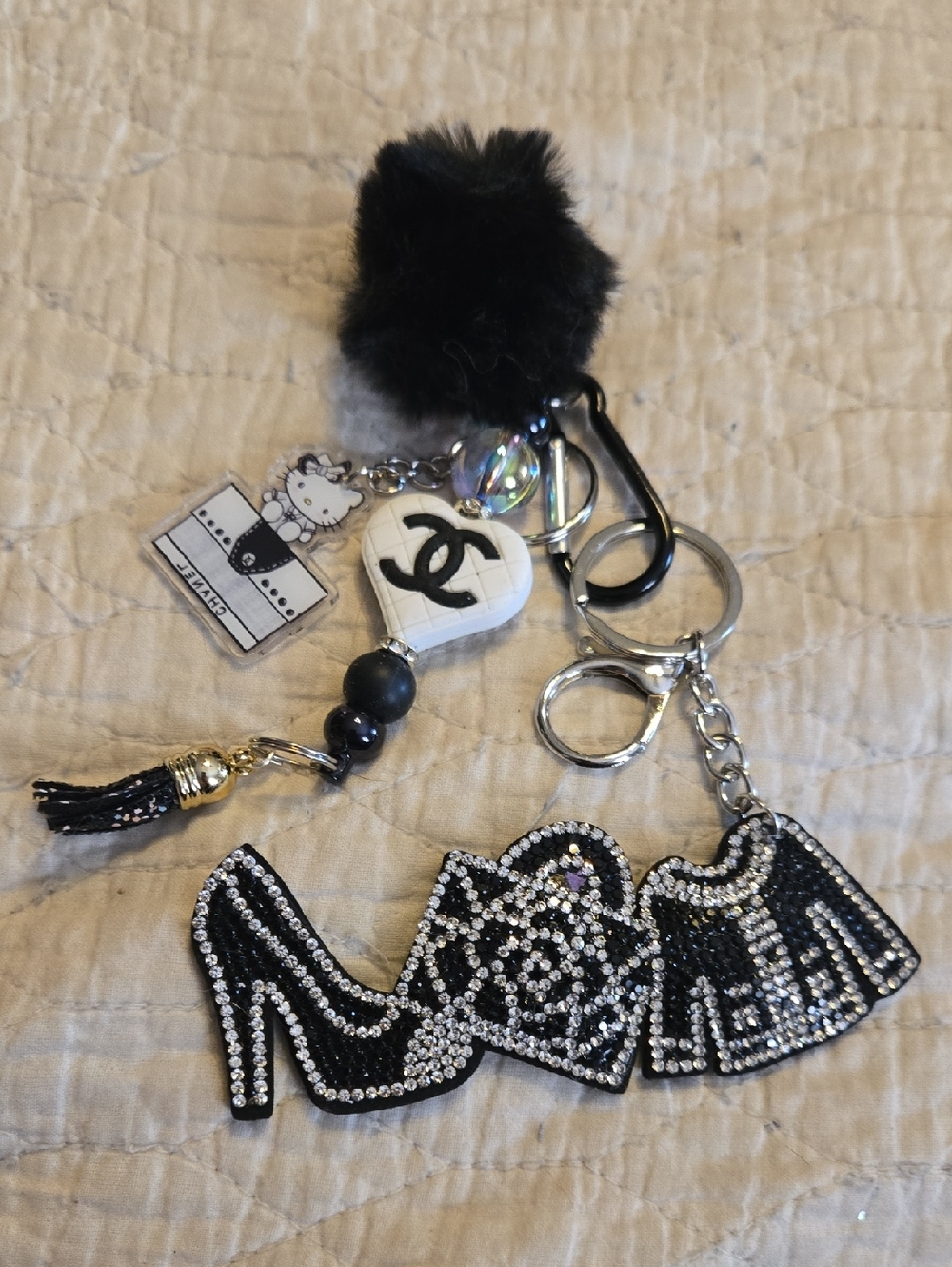 Fun Fashion Junk Bag Charm Keychain Set C C Hello Kitty Pom Pom